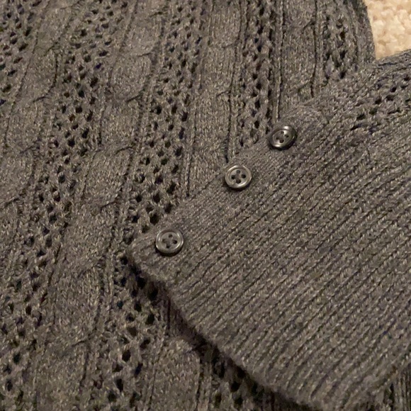 American Eagle Sweater Quarter-Length Sleeves - Picture 3 of 5